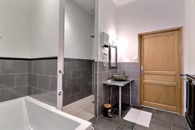 Les Appartements Fenelon Le Cateau-Cambresis Εξωτερικό φωτογραφία