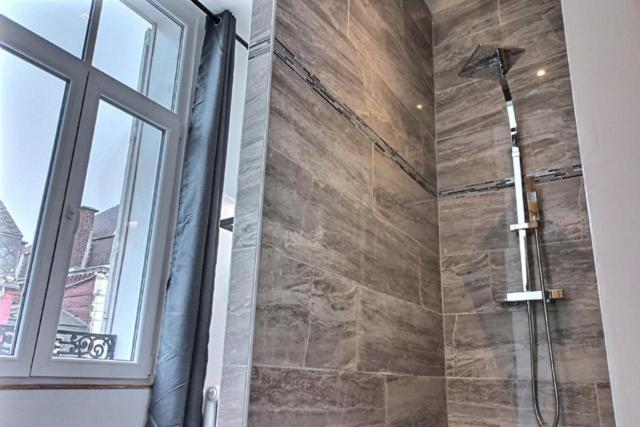 Les Appartements Fenelon Le Cateau-Cambresis Εξωτερικό φωτογραφία