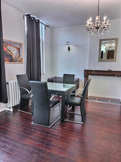 Les Appartements Fenelon Le Cateau-Cambresis Εξωτερικό φωτογραφία